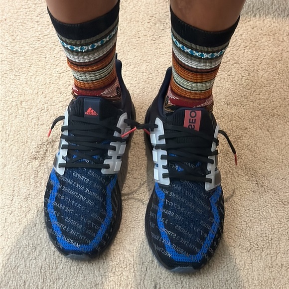 Adidas Ultraboost Size 12 - Picture 3 of 11